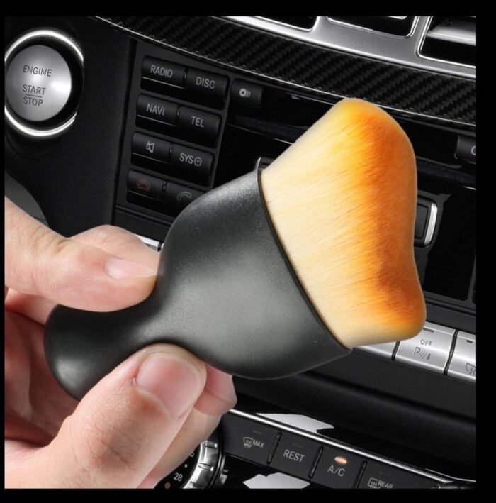 Cleaning Dust Collection Brush - Image 3